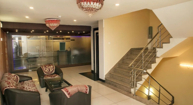 Hotel Ganges Grand - 600m from Kashi Vishwanath Temple, Забронировать Отель Kashi штат Уттар-Прадеш