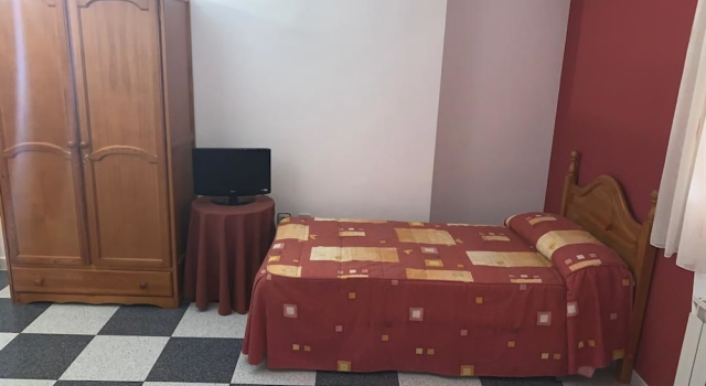 Трёхместный номер Standard Hostel Restaurant Leyvamar