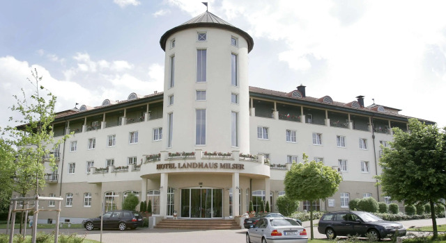 Hotel Landhaus Milser, Забронировать Отель Huckingen Дуйсбург