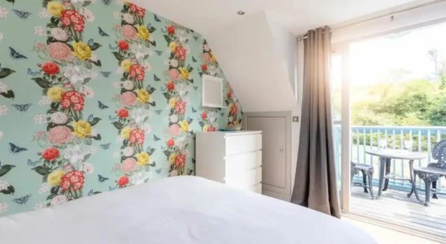 2 Bedrooms, Overlooking Little Petherick Creek, Забронировать Дом для отпуска Литл-Петерик Корнуолл
