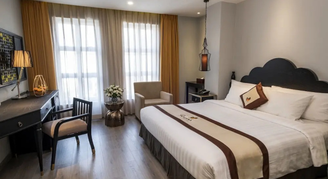 Номер Deluxe Sanouva Saigon Hotel
