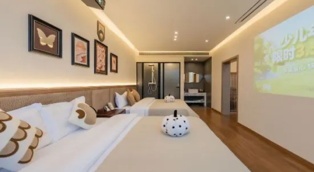Семейный люкс с 3 комнатами Longkan Huayu · LONKAN ISLE Designer Courtyard Homestay (Ecological Corridor Longkan Wharf)