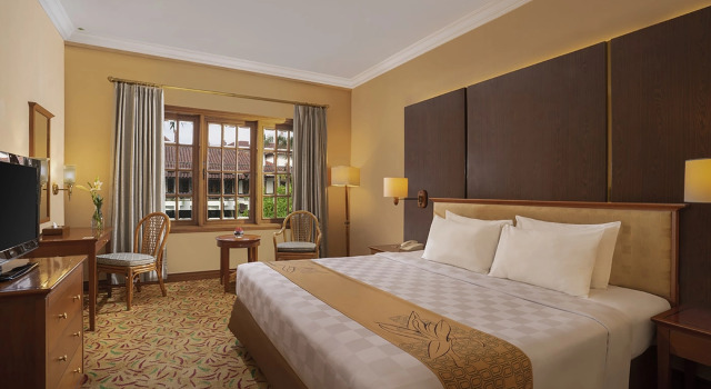 Двухместный номер Executive с видом на бассейн Loman Park Hotel Yogyakarta