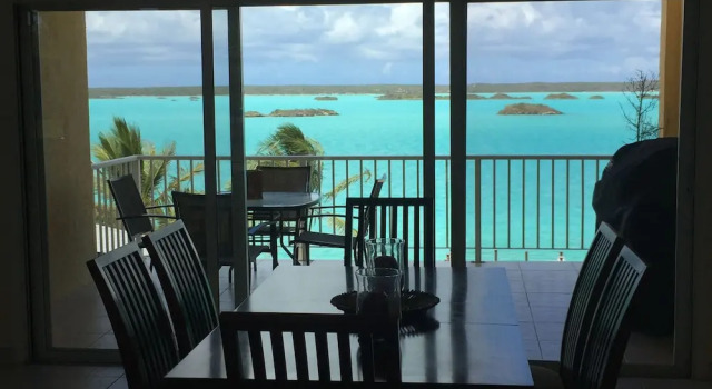 Вилла Luxury с 4 комнатами с балконом и с видом на океан Breezy Palms Villa