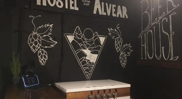 Hostel Alvear, Забронировать Хостел Хостелы Кордовы, рядом с Libertador Theatre, Хостел