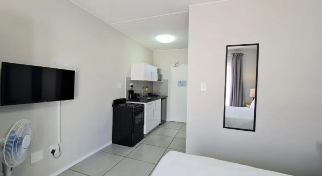Апартаменты Standard MINT Express Sandton View