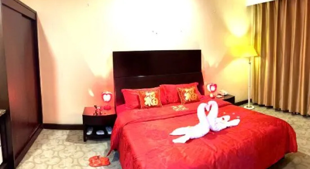 Люкс Dalian Friendship Hotel