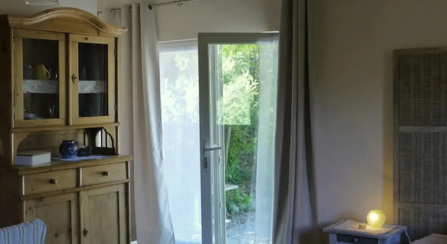 Gîte du Mas des Fontaines, Book Hotel Hotels in Brusque with Parking, Parking