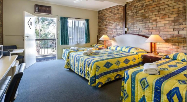 Двухместный семейный номер Standard Centrepoint Midcity Motor Inn