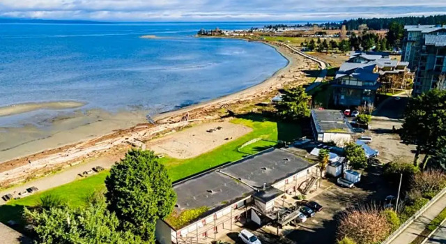 Люкс c 1 комнатой с видом на океан Sea Edge Beachside Hotel