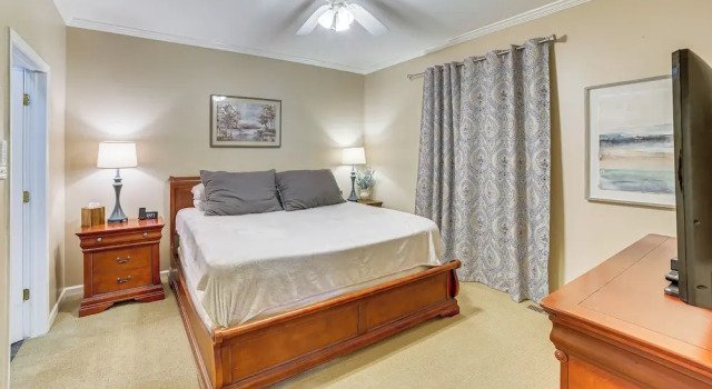 2 Mi to Branson Landing: Quiet Home w/ Lake View, Забронировать Дом для отпуска Отели Table Rock Lake с парковкой, Парковка