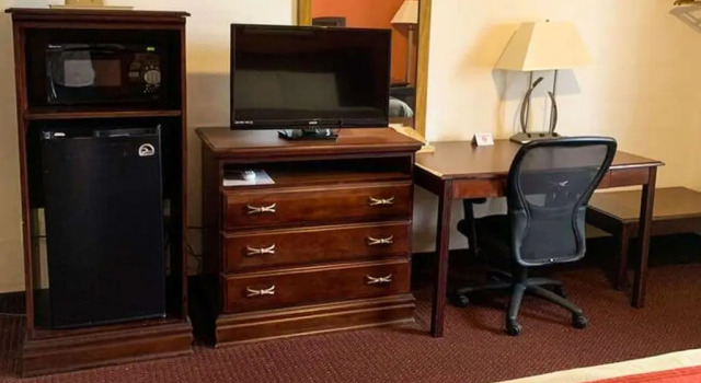 Номер Standard Rodeway Inn Manchester I-90