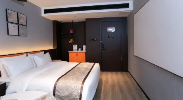 Люкс Deluxe Zhenxiang Hotel (Leyang Shennong Square Store)