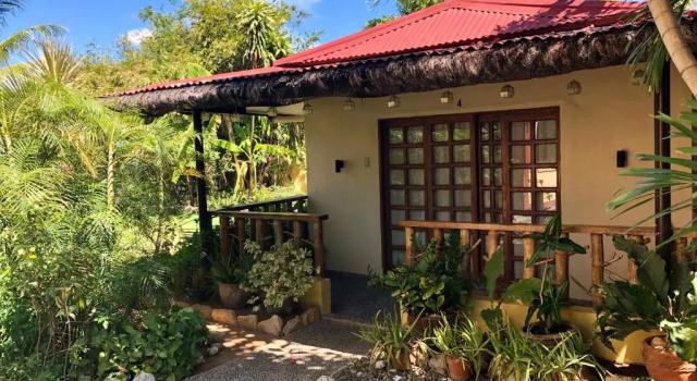 Бунгало Superior Strutz Art Garden Resort