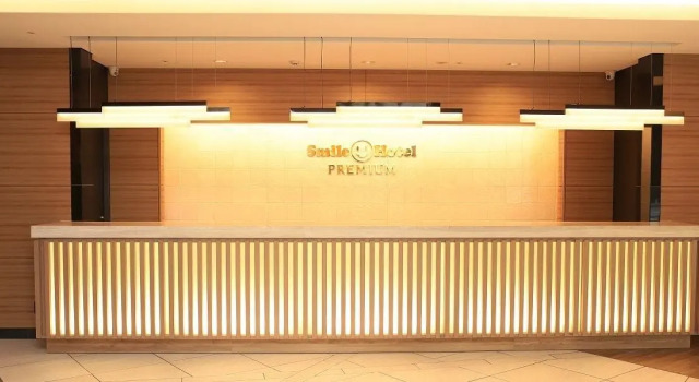 Smile Hotel Premium Osaka Hommachi