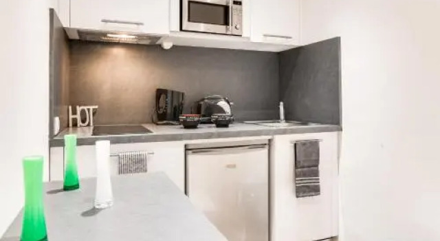 1 BR nice apt mezzanine-Cannes near the Palais des Festivals - by IMMOGROOM, Забронировать Апартаменты/квартира Отели Канн с парковкой, рядом с Le Croisette Casino Barriere de Cannes, Парковка