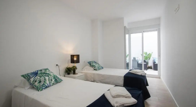 Апартаменты Stylish *NEW* Apartment in Alicante w/ 4 bedrooms
