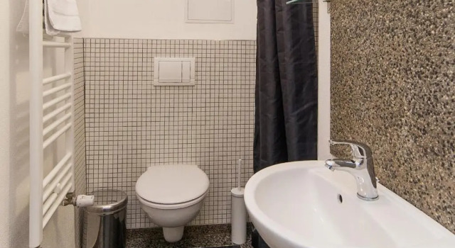 Апартаменты Courtyard Apartment (LIALI)