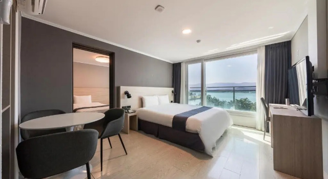 Семейный номер Standard с видом на озеро Gyeongpo Soo Hotel