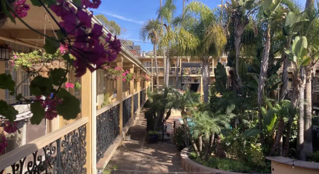Четырёхместный номер Standard 14 West Laguna Beach