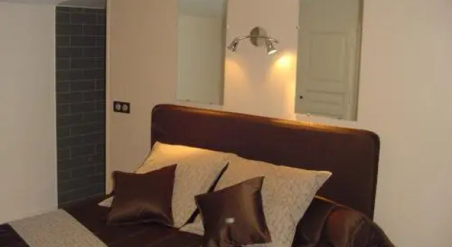 La Cabane de Pépé Emilien, Rezerwuj Hotel Hotele w Chomerac z parkingiem, Parking
