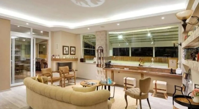 B.equine Range Hotel, Rezervovat Hotel Narlidere Aegean Region
