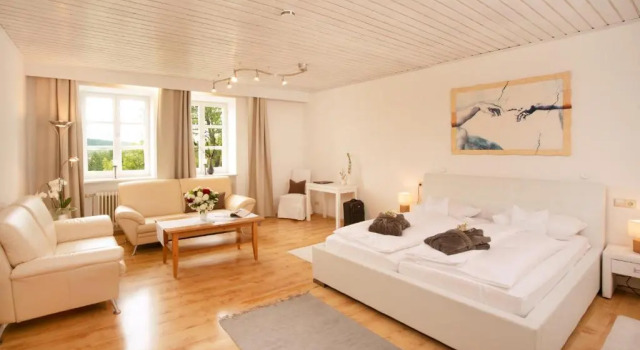 Апартаменты Hotel Alter Weißbräu