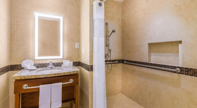 Двухместный номер Hampton Inn & Suites by Hilton Los Cabos