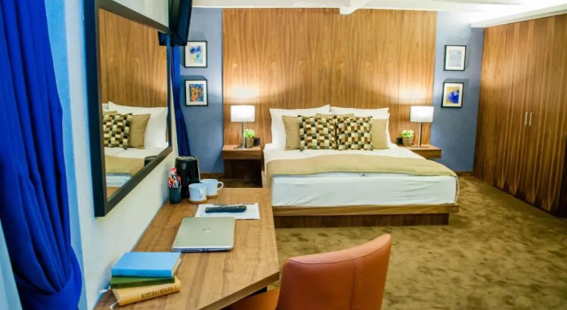 Nomad Luxury Suites