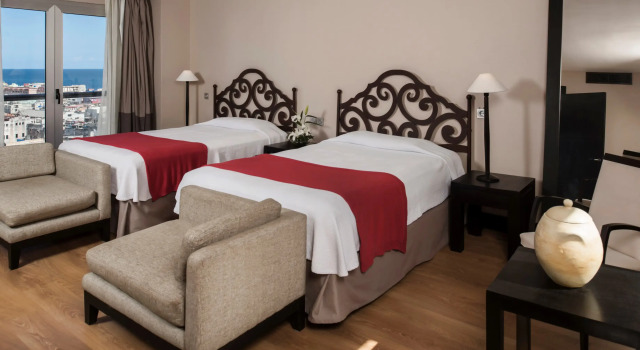 Полулюкс Iberostar Marques De La Torre
