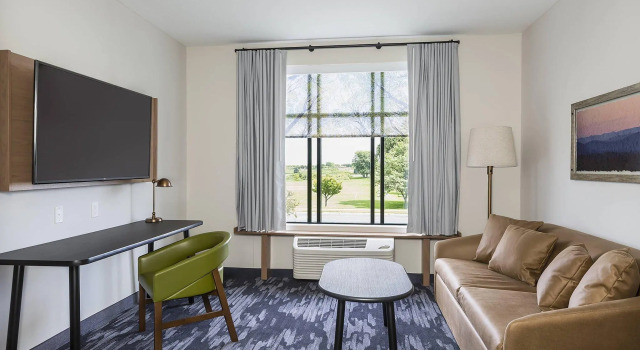 Двухместный люкс с видом на город Fairfield Inn & Suites by Marriott Minneapolis North/Blaine