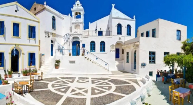 Lava House, Prenota Hotel Mandrakion Pali