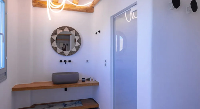 Полулюкс с балконом Infinity Blue Suites