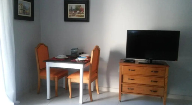 @Home Cottage, Забронировать Дом для отпуска Йоханнесбург Гаутенг, рядом с Торговый центр Melrose Arch