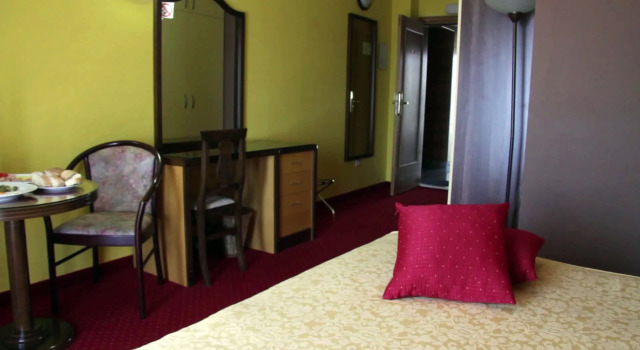 Hotel Bavaria, Забронировать Отель Отели Трогир с бассейном, рядом с Частный Пляж «Сикрет Гарден Барада Бич Апартмент», Бассейн