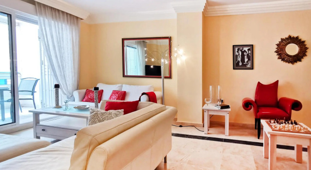 Banana Beach Marbella 4 pax 369