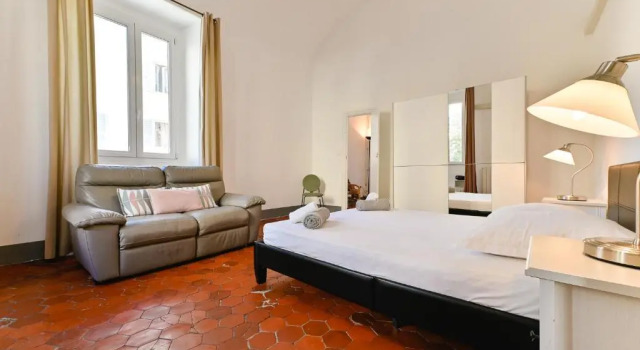 Appartement Hyper-Centre-Cours Napoléon-Ajaccio, Varaa Huoneisto Ajaccio 