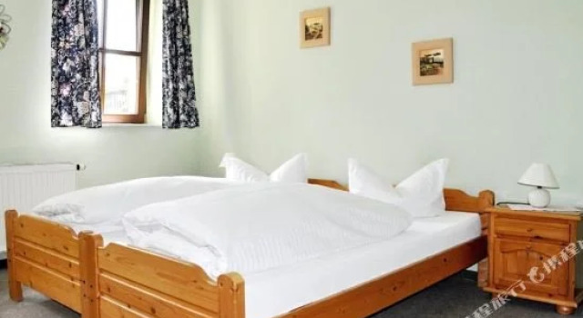 Landhaus zur grünen Linde, Buchen Sie Ferienhaus Großschirma Sachsen