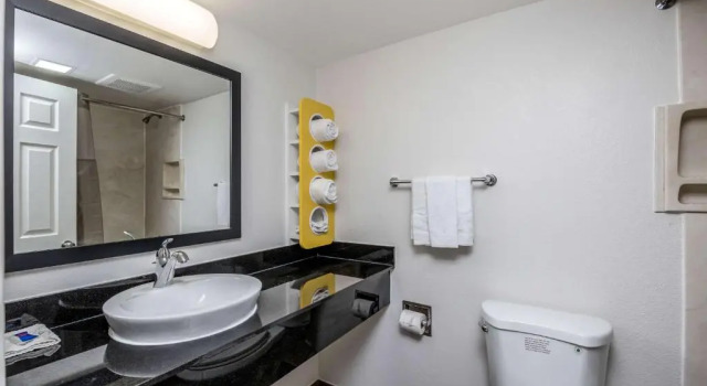 Четырёхместный номер Deluxe Motel 6 Peoria, IL