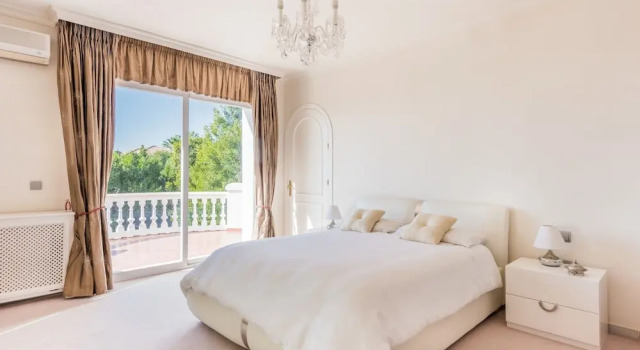 Вилла с 5 комнатами с балконом Villa Soraya