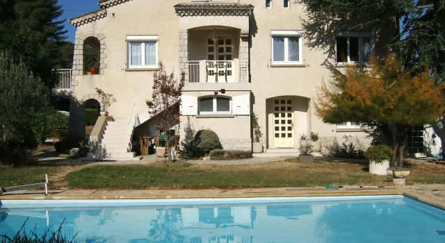 Domaine de Lazuel, Rezervasyon Bed and Breakfast Aubenas havuzlu oteller, Yüzme Havuzu