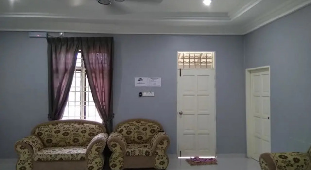 Relaxs Homestay, Забронировать Отель Отели Кота-Бару 3 звезды, 3*