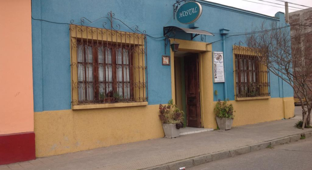 Hostal Renoir, Book Hotel Cheap Hotels in Valparaiso
