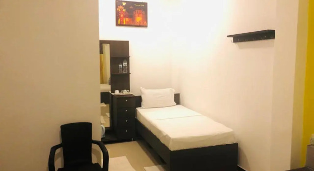 Трёхместный номер Standard с видом на сад White Villa Airport Transit Hotel