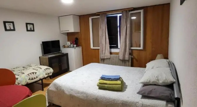 Buongustaio1 Zimmer mit ensuite T&B, Prenota Hotel Morschach 