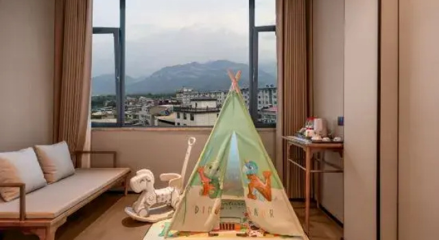 Семейный тент Moshang Qingya Hotel (Wang Family Courtyard Lingshi East Station Branch, Lingshi, Jinzhong)