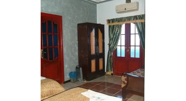 Bedouin Castle Hotel & Safari, Prenota Hotel Al Bawiti Giza Governorate