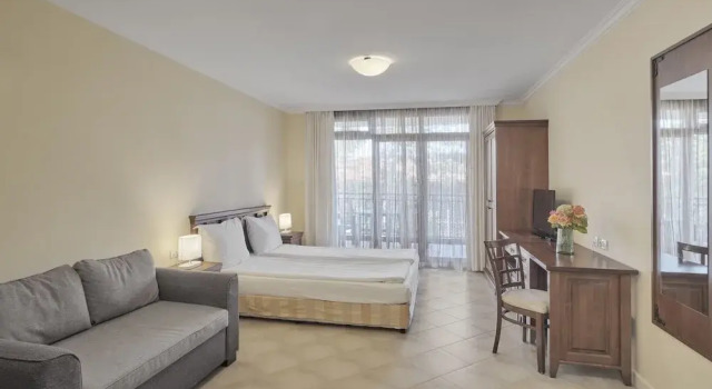 Студия с балконом и с видом на парк Santa Marina Holiday Village
