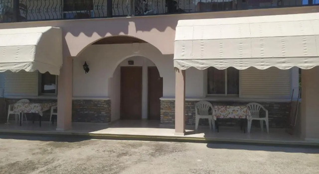 Villa Dimitris-Family Pansion, Book Villa  