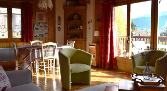 Chalet Font-Romeu-Odeillo-Via, 4 pièces, 6 personnes - FR-1-580-40, Забронировать Шале Виллы French Cerdagne, Вилла